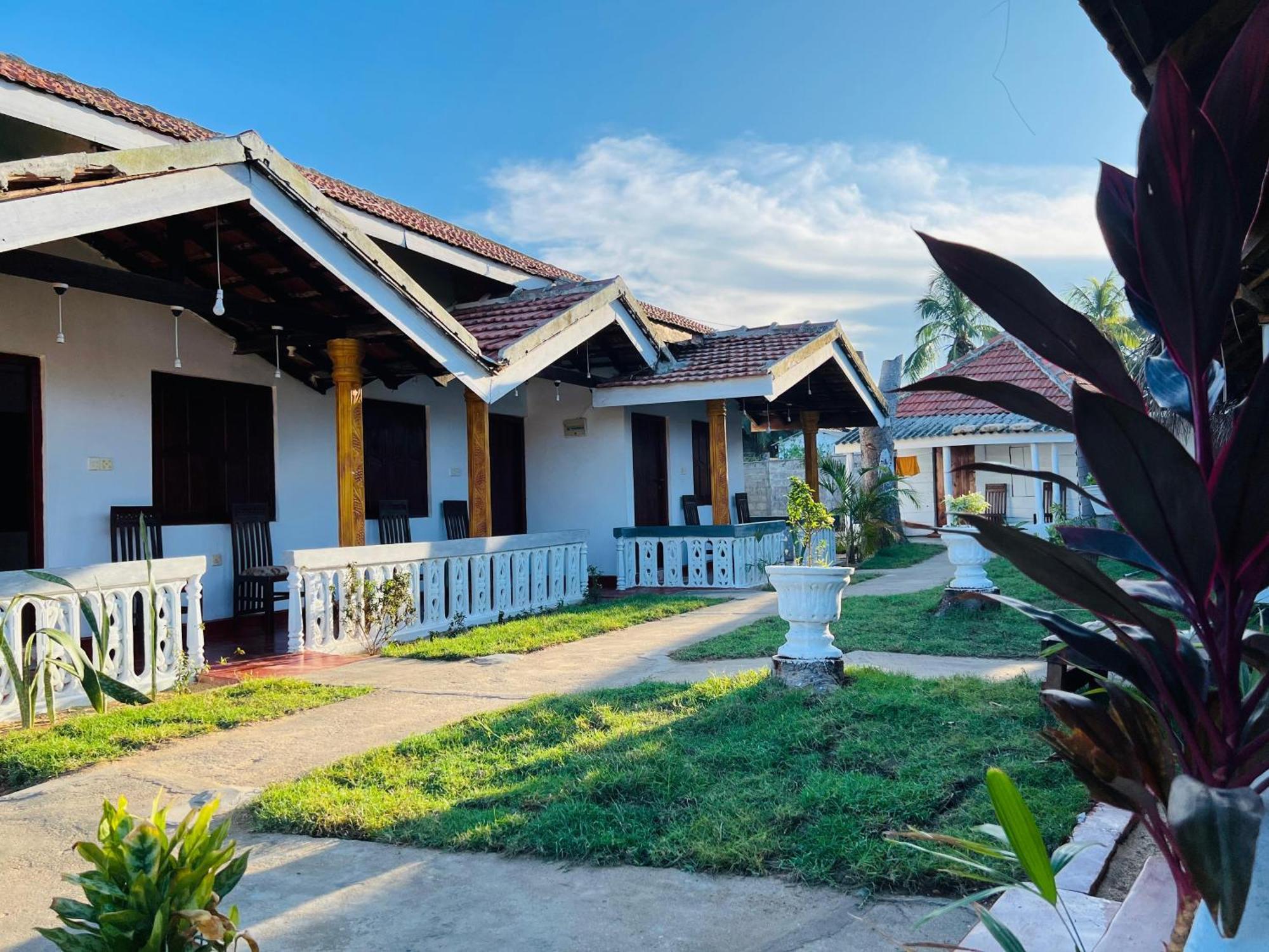 Little Fairy Home B&B Arugam Bay Exterior foto