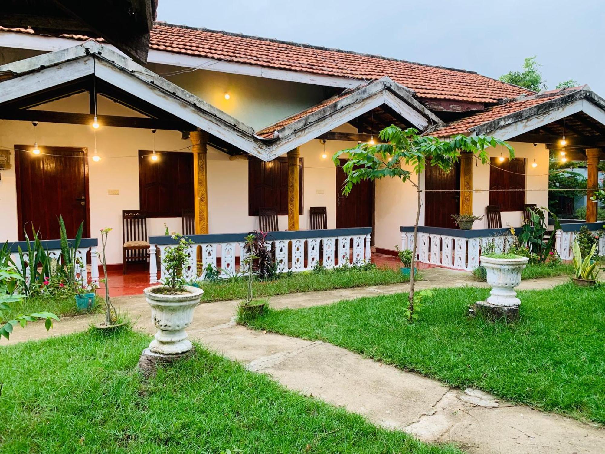 Little Fairy Home B&B Arugam Bay Exterior foto